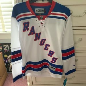 BRAND NEW. Rangers Jersey